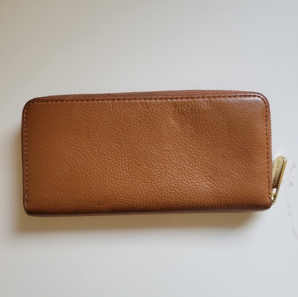 Michael Kors Leather Wallet in Tan - Picture 2 of 6